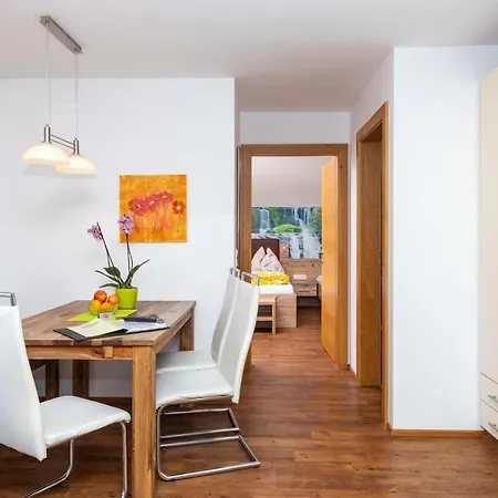 公寓 Summercard And Free Parking Included *